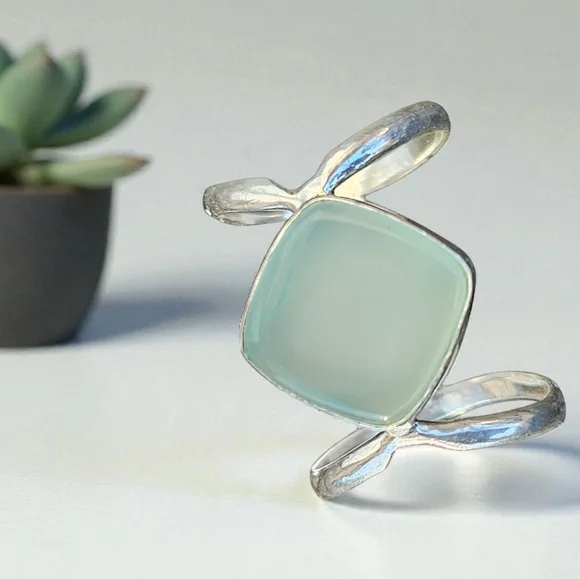 NWT 925 Sterling silver Natural Chalcedony Ring !!! Minimalist Stat ement Ring - Picture 2 of 3